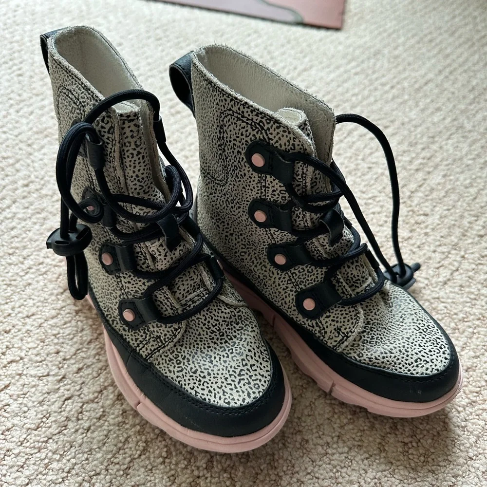 Stylish Kids Boots with Pink Soles - Picture 5 of 5